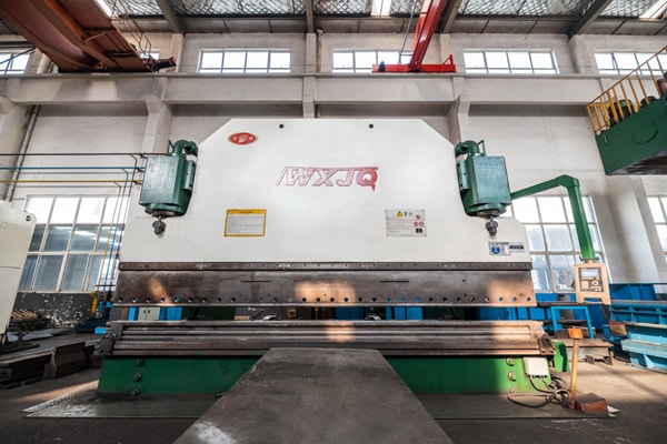 800 Tons 6.5m CNC bending machine