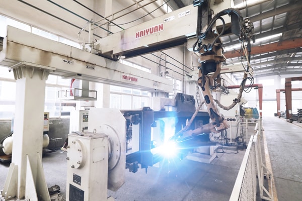 Welding robot