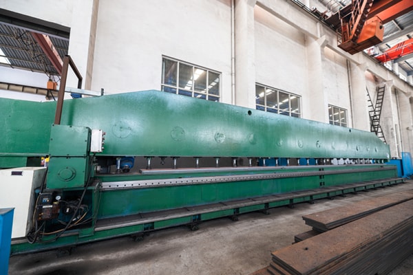 Chamfering machine