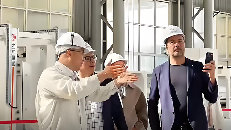 In 2025, Teeyer welcomed global partners on 142 occasions.